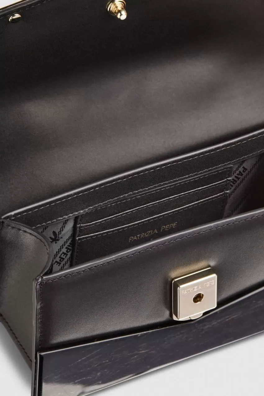 borsa_a_tracolla_fly_bamby_con_catena_4-2.webp Patrizia Pepe Fly Bamby Bag | A Mano<Borsa a tracolla Fly Bamby con catena