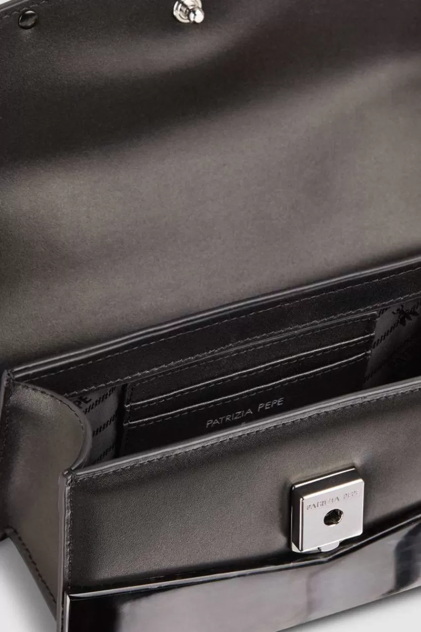 borsa_a_tracolla_fly_bamby_con_catena_4.webp Patrizia Pepe Fly Bamby Bag | A Mano<Borsa a tracolla Fly Bamby con catena