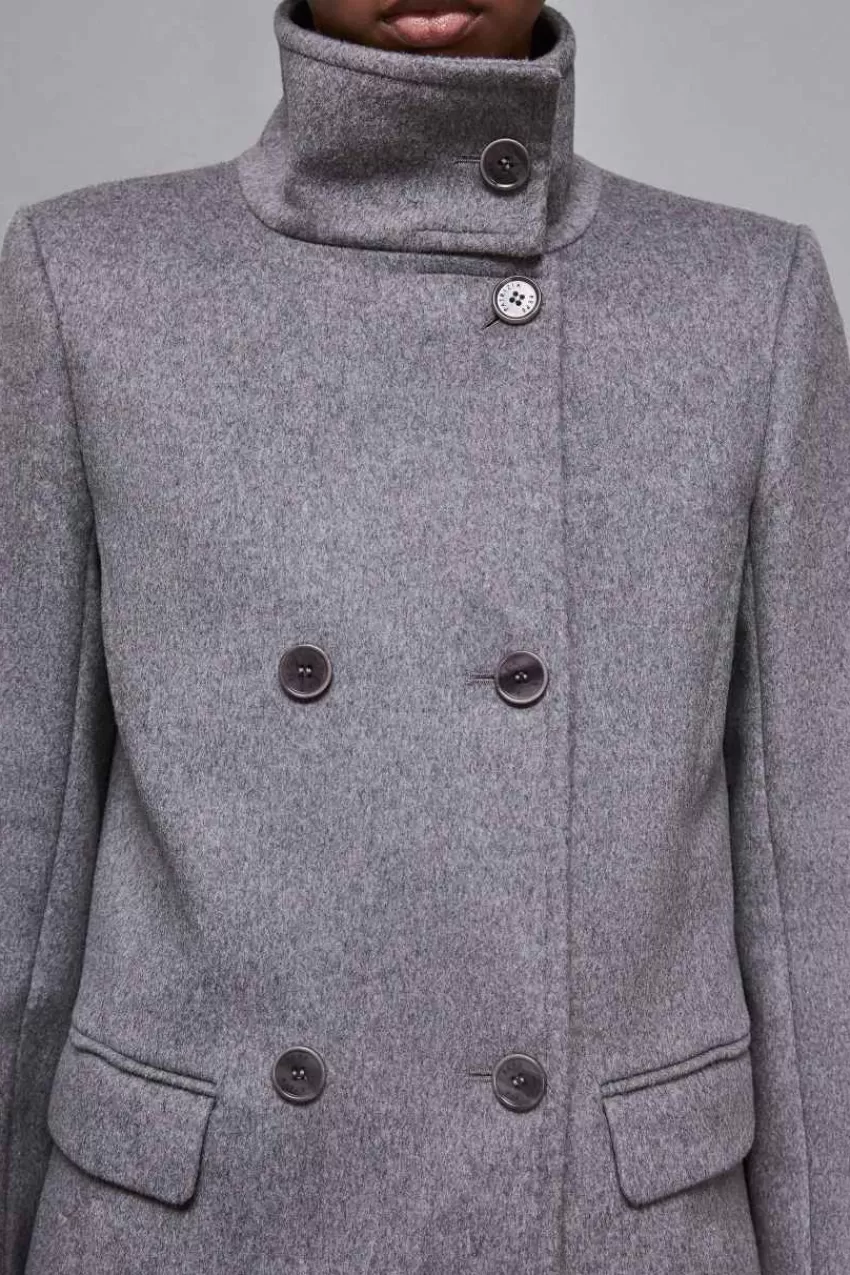 cappotto_collo_alto_in_panno_essential_3.webp Patrizia Pepe Cappotti<Cappotto collo alto in panno "Essential"