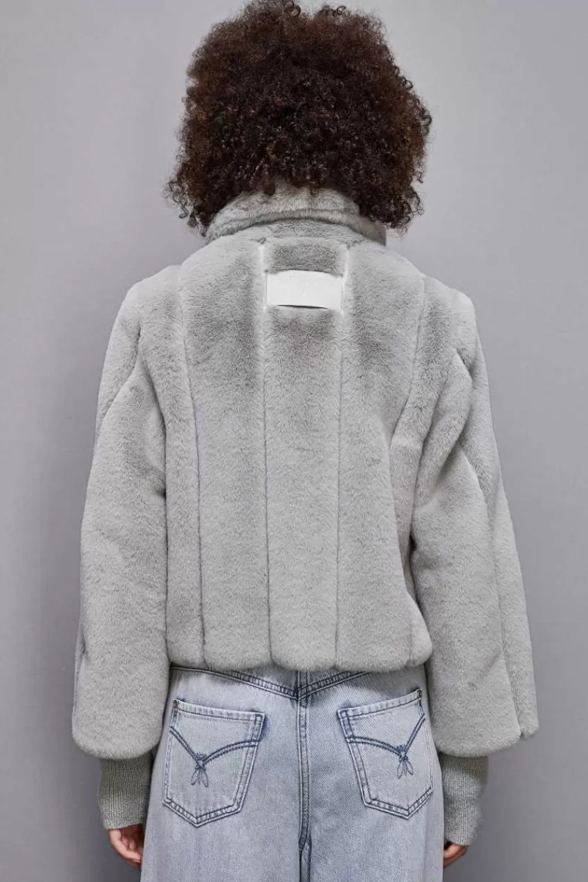 giubbotto_corto_in_tessuto_sintetico_2-2.webp Patrizia Pepe Cappotti<Giubbotto corto in tessuto sintetico