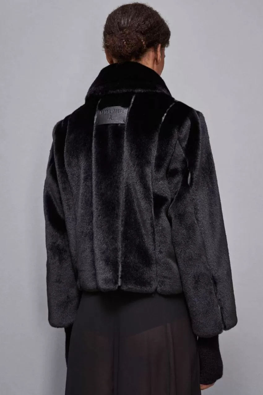 giubbotto_corto_in_tessuto_sintetico_2-3.webp Patrizia Pepe Cappotti<Giubbotto corto in tessuto sintetico