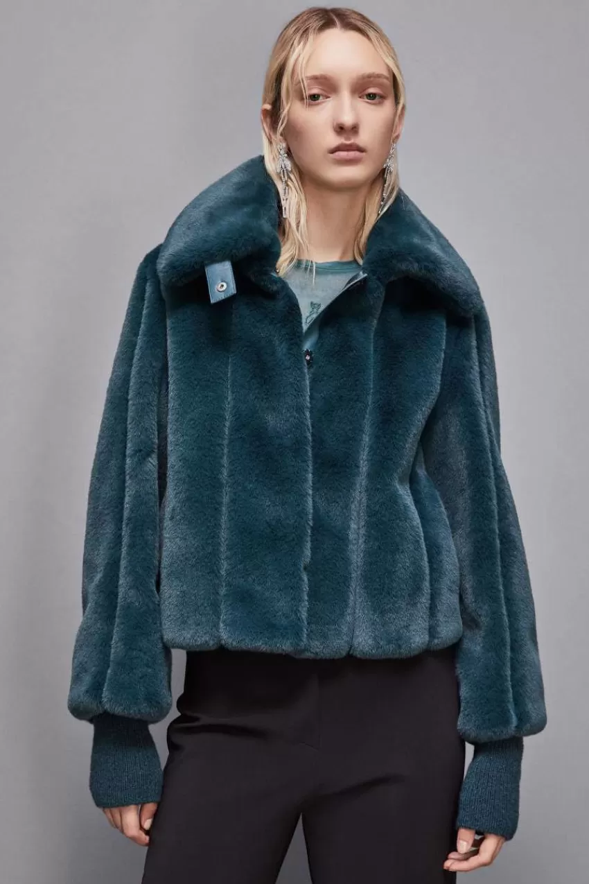 giubbotto_corto_in_tessuto_sintetico_5-1.webp Patrizia Pepe Cappotti<Giubbotto corto in tessuto sintetico