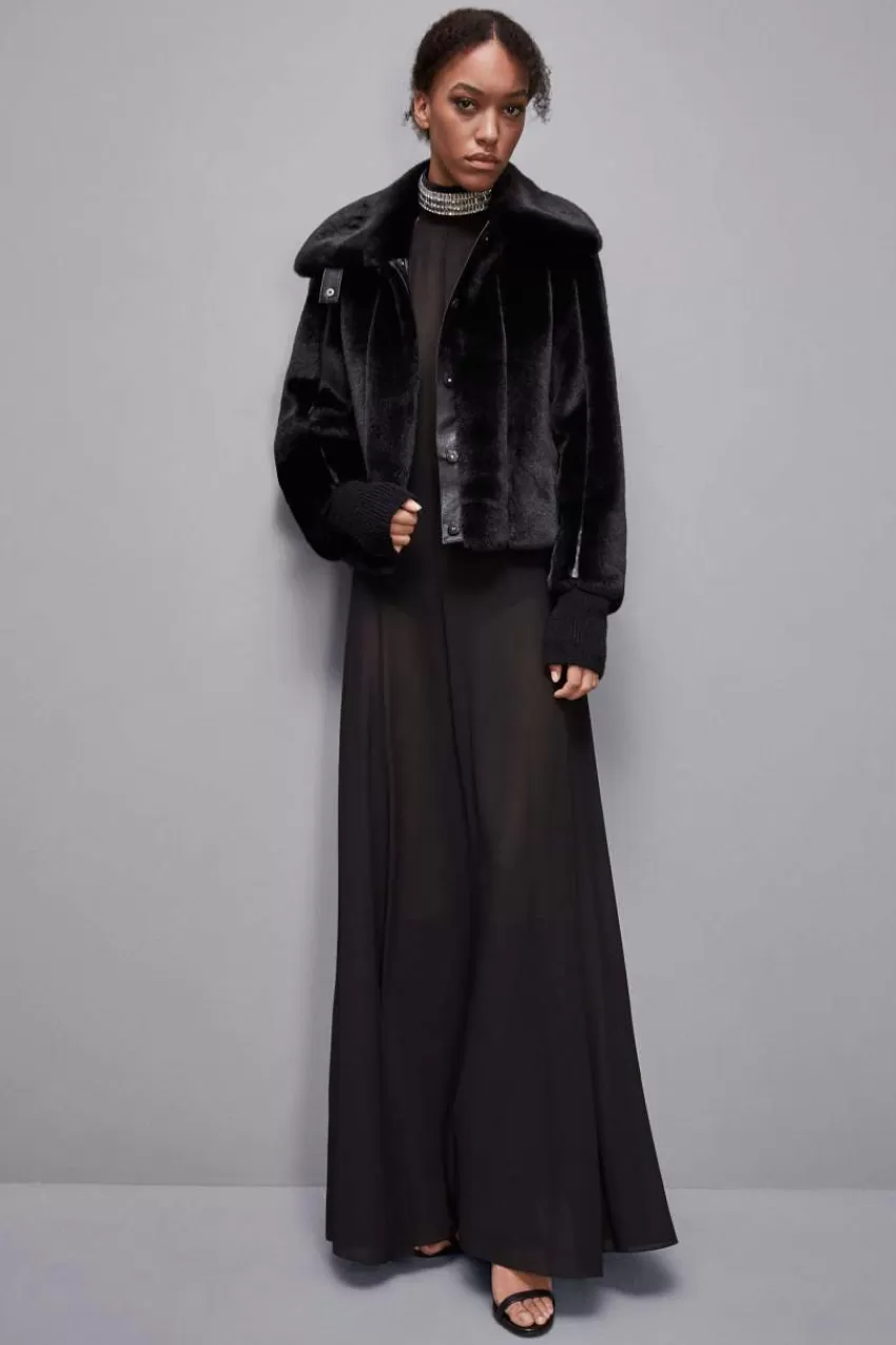 giubbotto_corto_in_tessuto_sintetico_5-3.webp Patrizia Pepe Cappotti<Giubbotto corto in tessuto sintetico