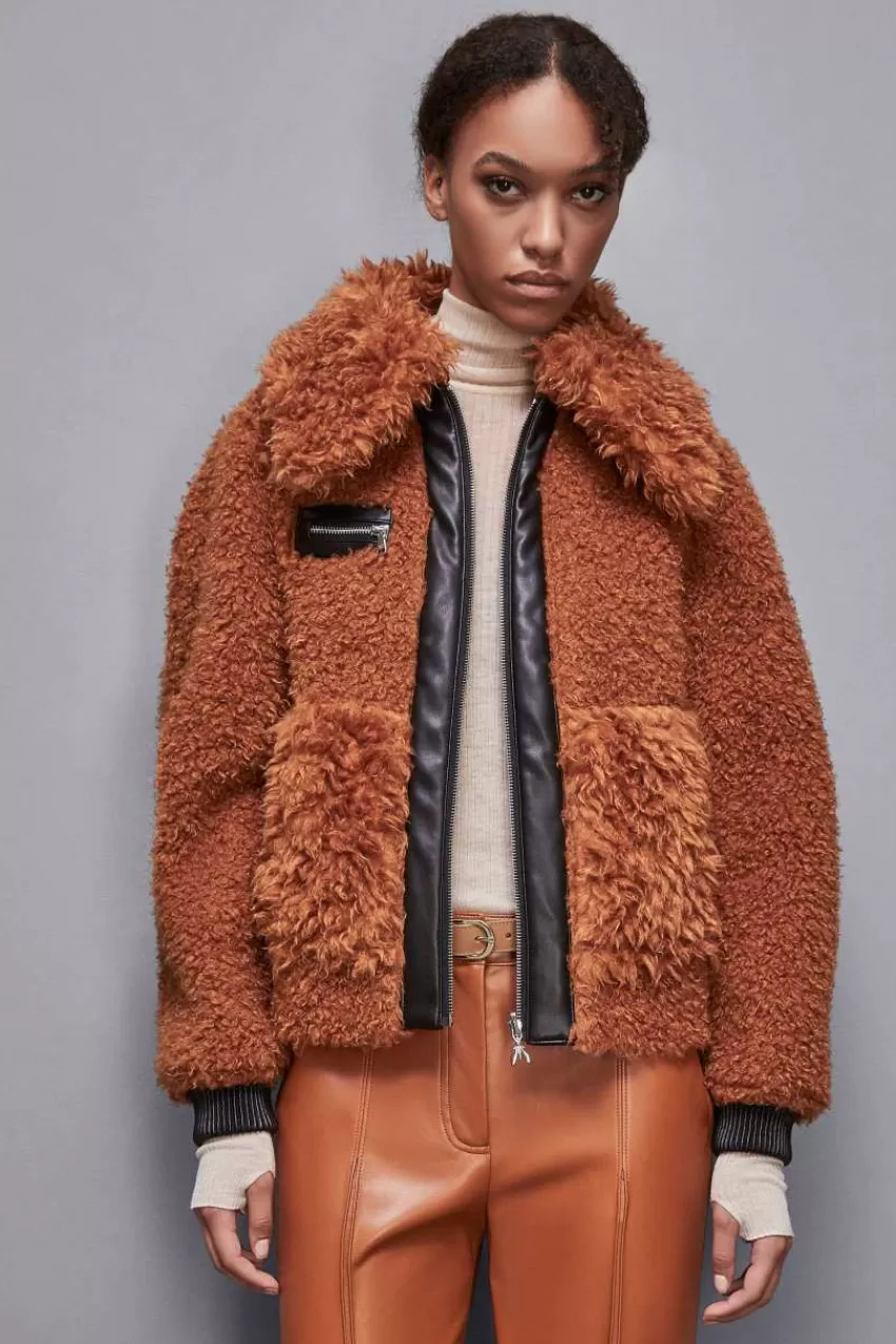 giubbotto_corto_reversibile_5.webp Patrizia Pepe Cappotti<Giubbotto corto reversibile