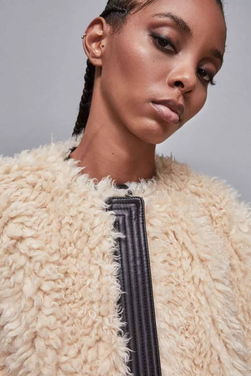 giubbotto_lungo_reversibile_3.webp Patrizia Pepe Cappotti<Giubbotto lungo reversibile