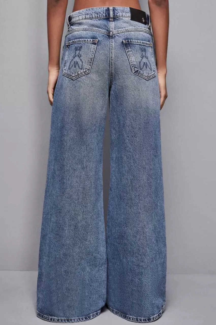 jeans_a_vita_bassa_e_gamba_larga_2.webp Patrizia Pepe Jeans<Jeans a vita bassa e gamba larga