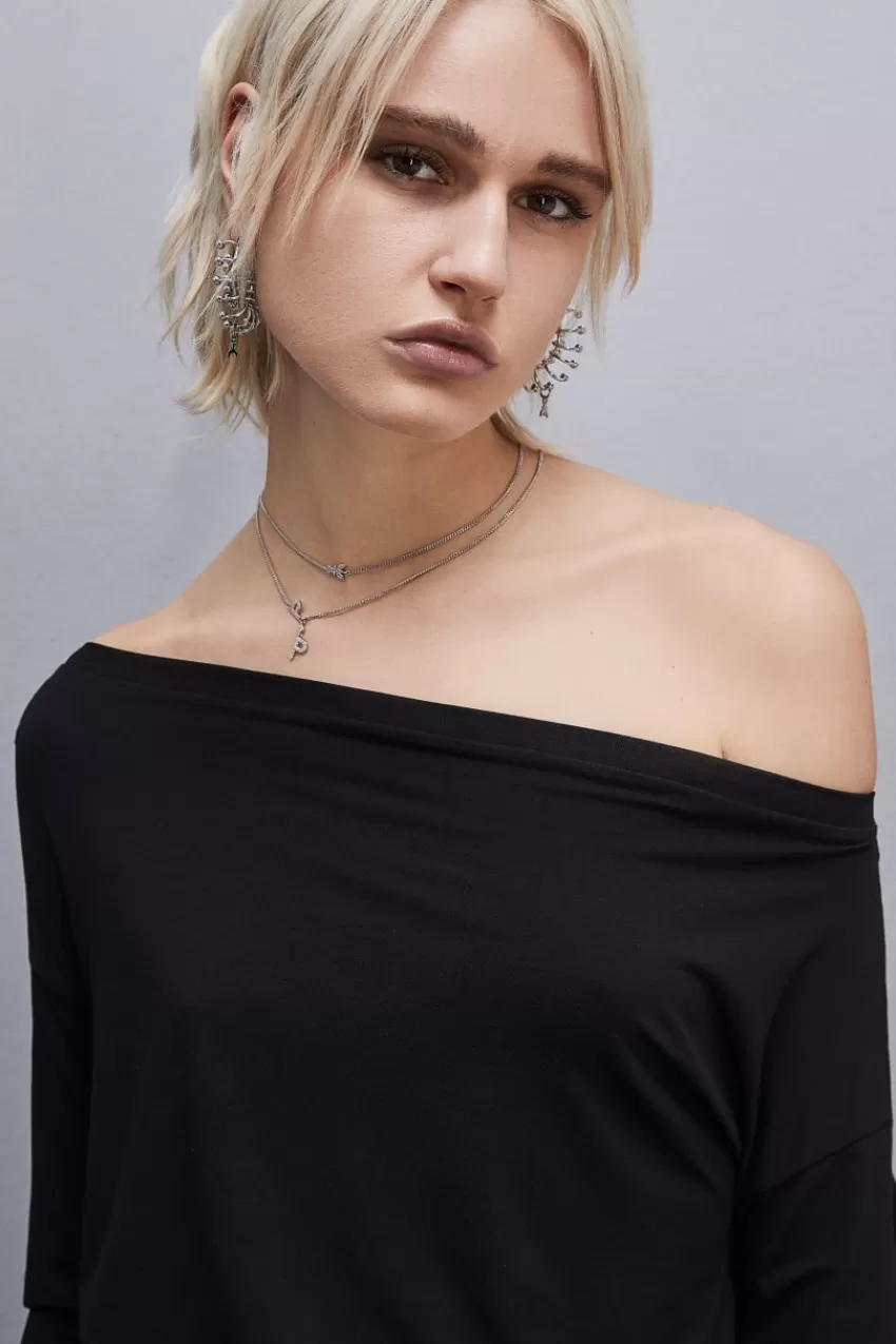 maglia_con_spalla_scesa_essential_3.webp Patrizia Pepe Tops<Maglia con spalla scesa "Essential"