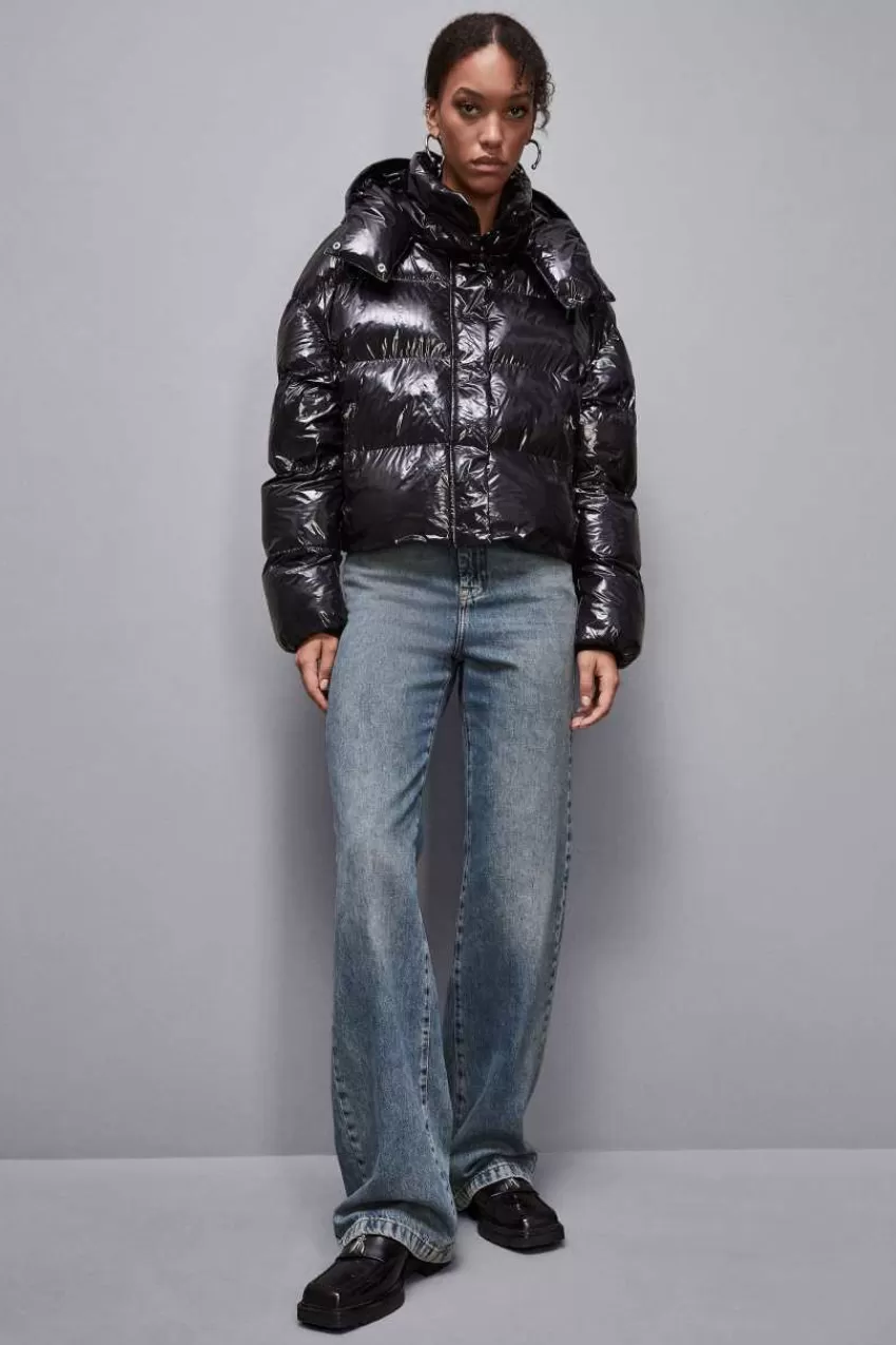 piumino_lungo_in_nylon_lucido_7-1.webp Patrizia Pepe Cappotti | Piumini<Piumino lungo in nylon lucido