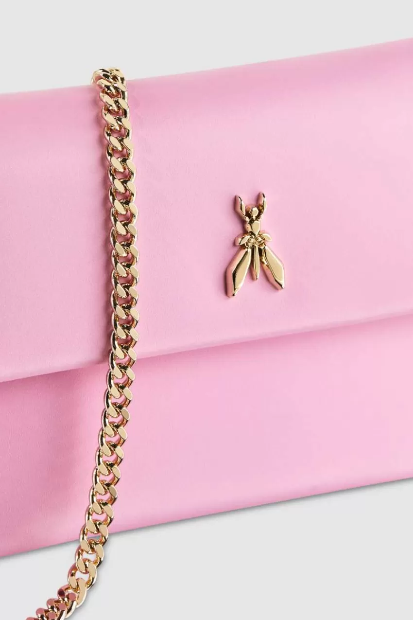 pochette_in_pelle_con_tracolla_a_catena_3.webp Patrizia Pepe Pochette<Pochette in pelle con tracolla a catena