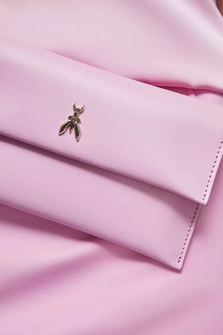 pochette_in_pelle_con_tracolla_a_catena_5.webp Patrizia Pepe Pochette<Pochette in pelle con tracolla a catena