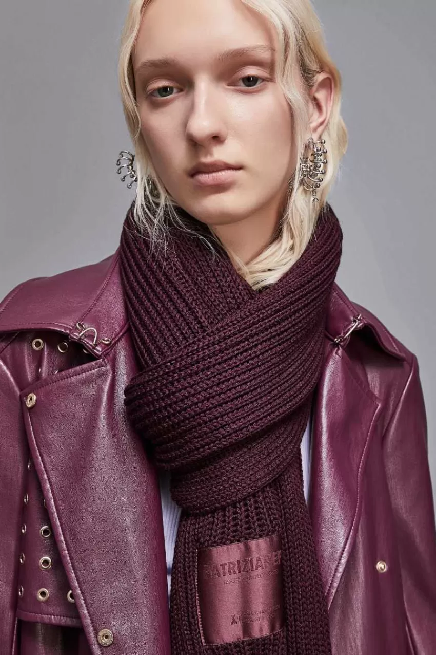 sciarpa_a_costine_con_frange_in_tessuto_3.webp Patrizia Pepe Foulard<Sciarpa a costine con frange in tessuto