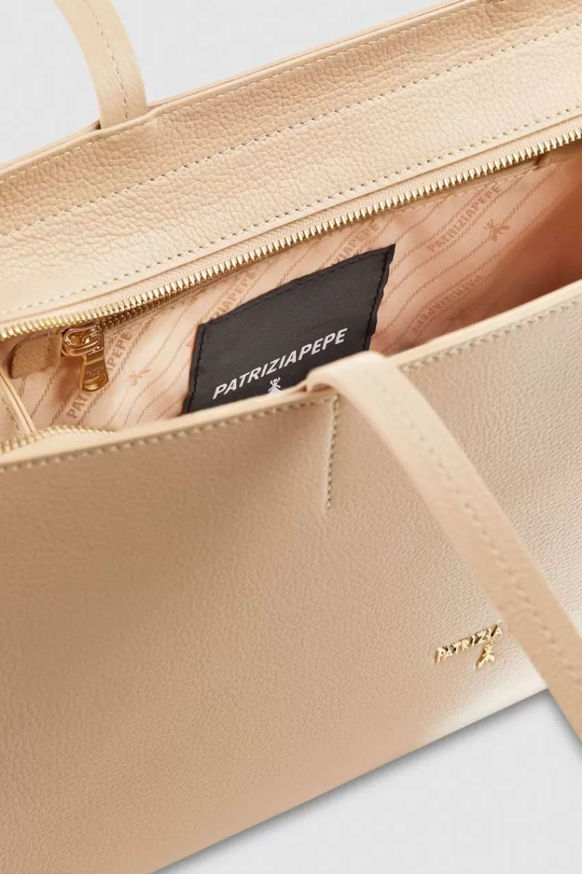 shopping_bag_in_pelle_con_zip_4-1.webp Patrizia Pepe Shopping<Shopping bag in pelle con zip