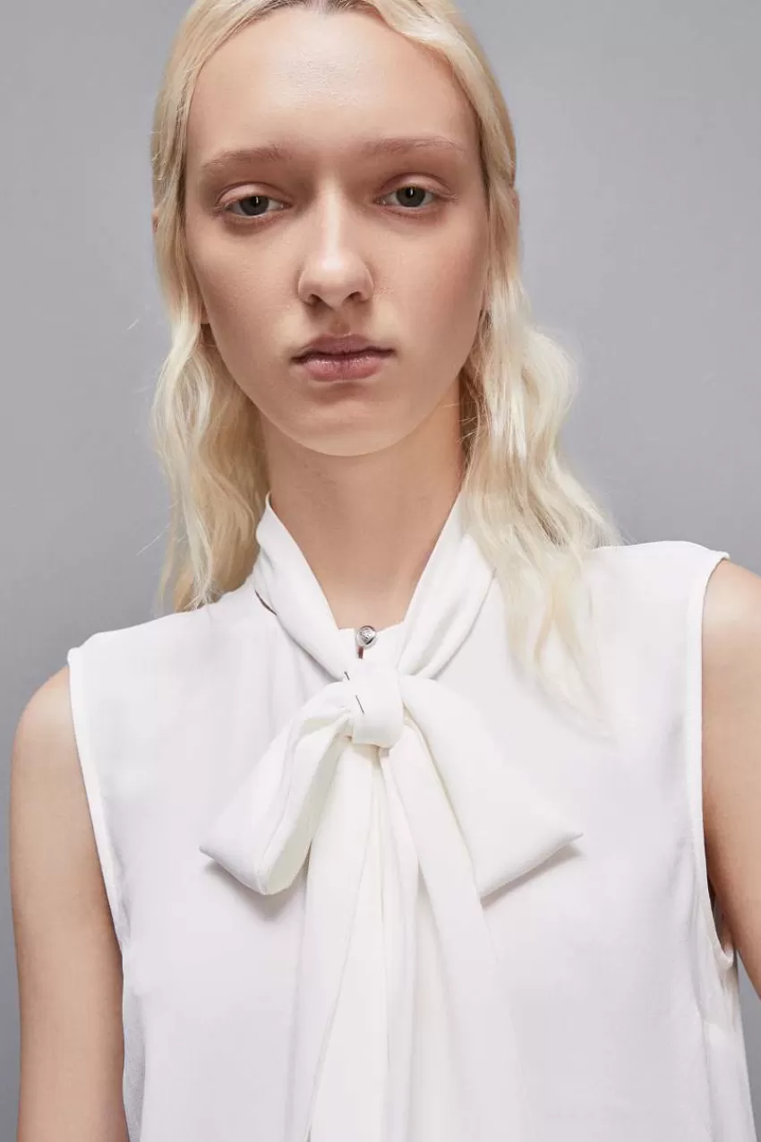 top_in_crepe_essential_3-1.webp Patrizia Pepe Bluse<Top in crepe Essential